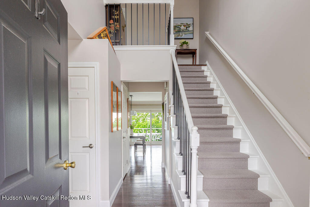 9 Van Winkle Road Hudson, NY 12534 - Photo 2 of 27 _J5A9139-HDR