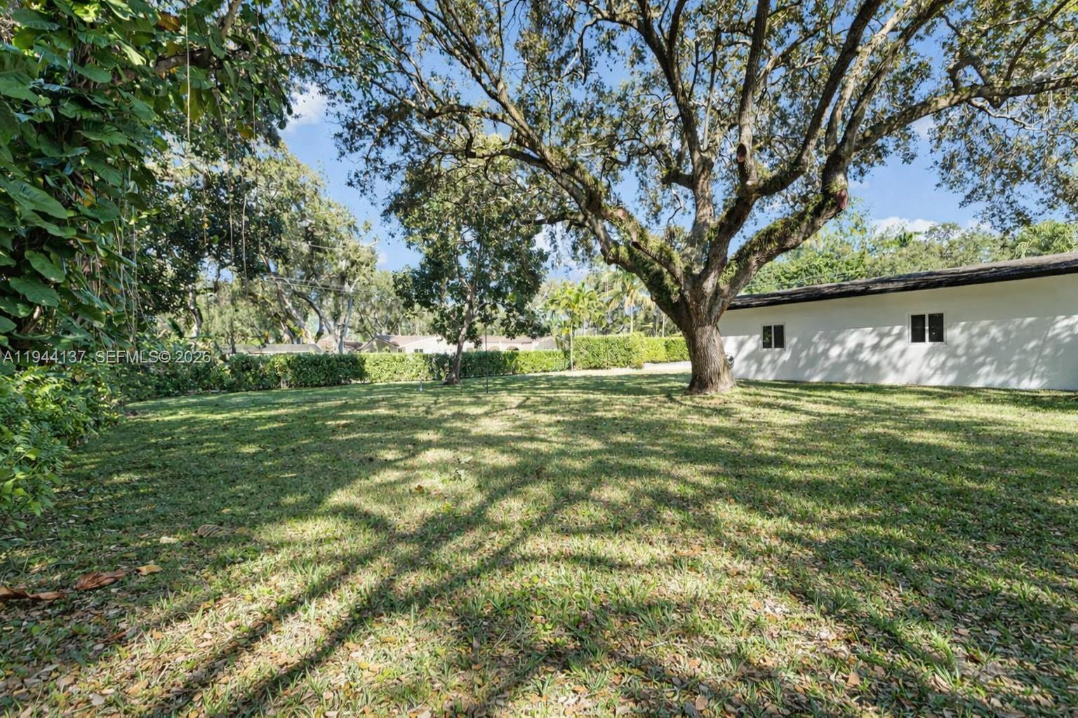 8205 Southwest 116th Street Miami, FL 33156 - Photo 29 of 32