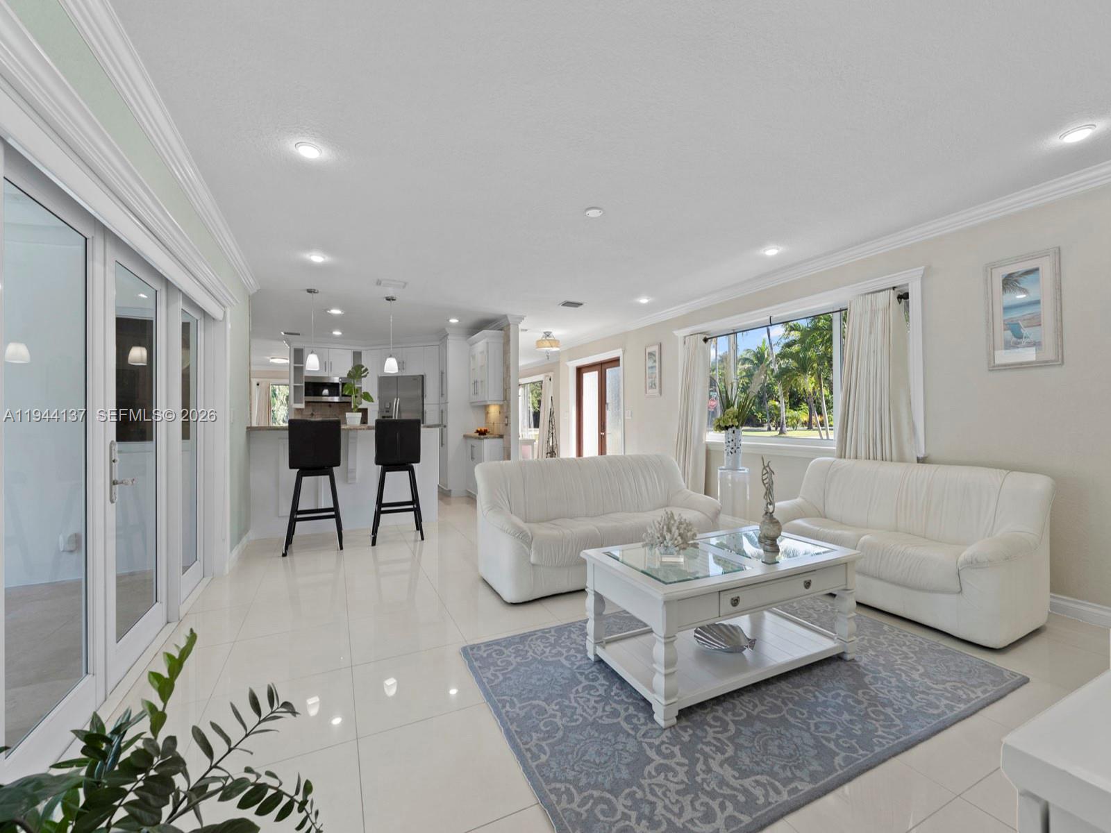 8205 Southwest 116th Street Miami, FL 33156 - Photo 4 of 32