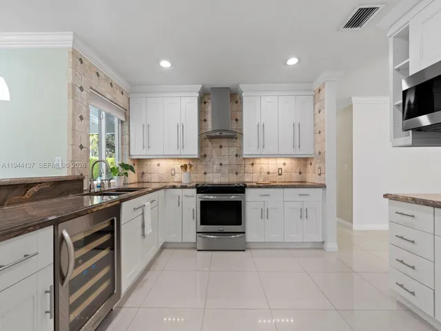 $2,050,000 | 8205 Southwest 116th Street, Miami, FL 33156