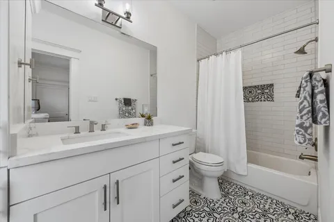 $1,650,000 | 3535 Michaux Street, Houston, TX 77009