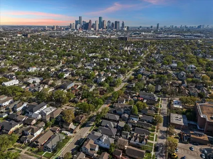 $1,475,000 | 3535 Michaux Street, Houston, TX 77009