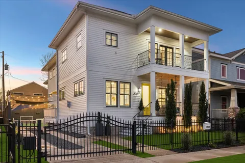 $1,650,000 | 3535 Michaux Street, Houston, TX 77009