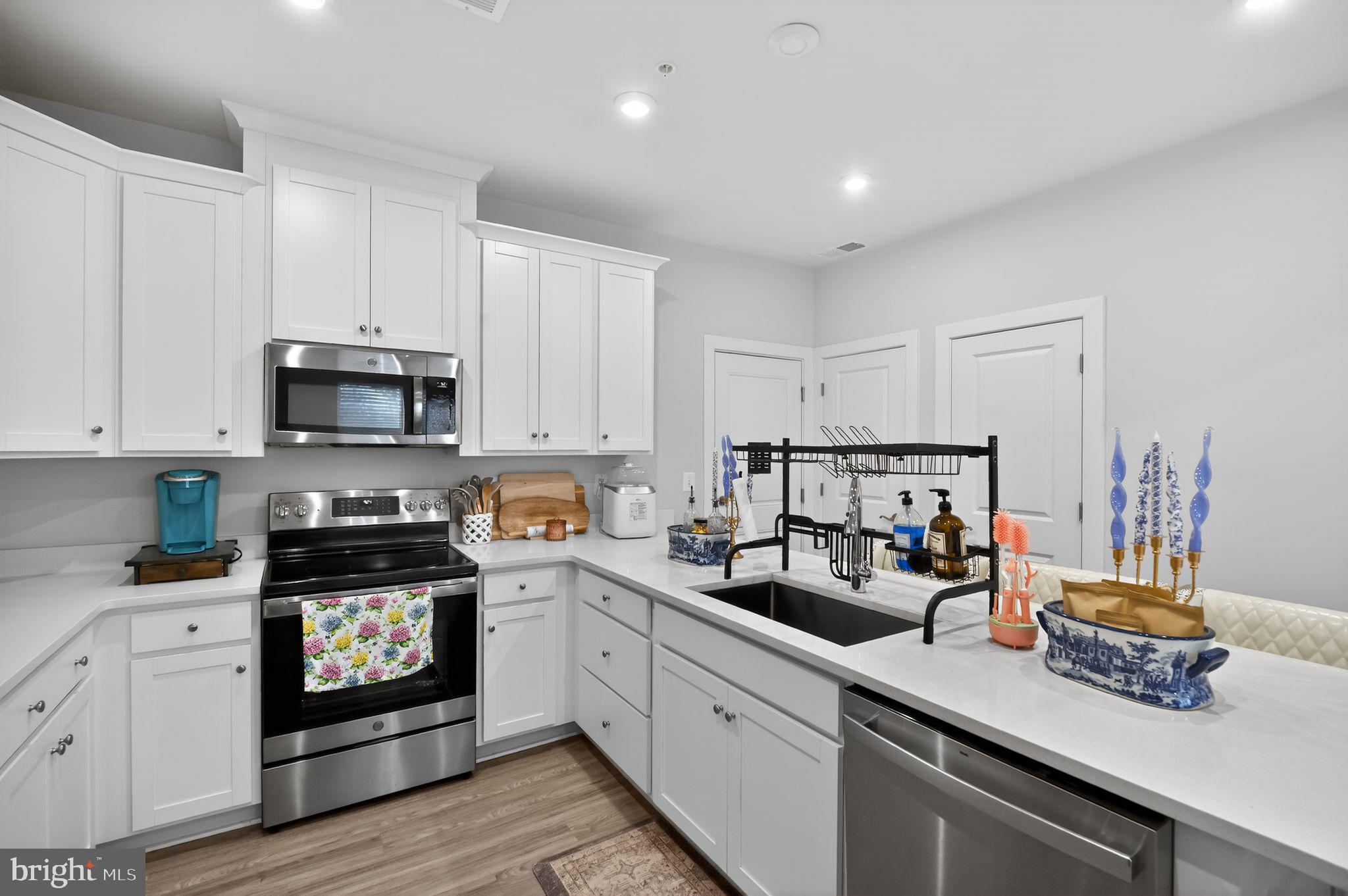 13574 Innovation Station Loop, Unit 19A Herndon, VA 20171 - Photo 13 of 28