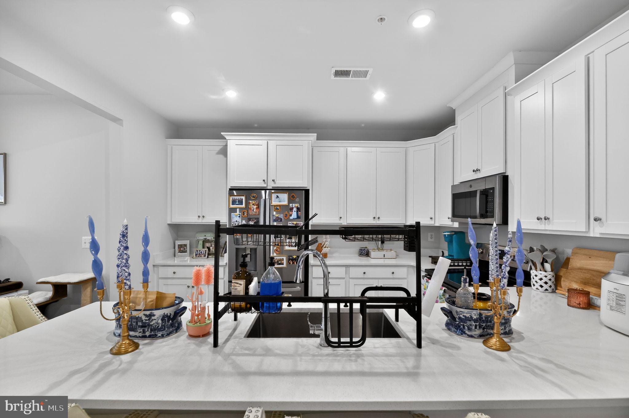 13574 Innovation Station Loop, Unit 19A Herndon, VA 20171 - Photo 15 of 28