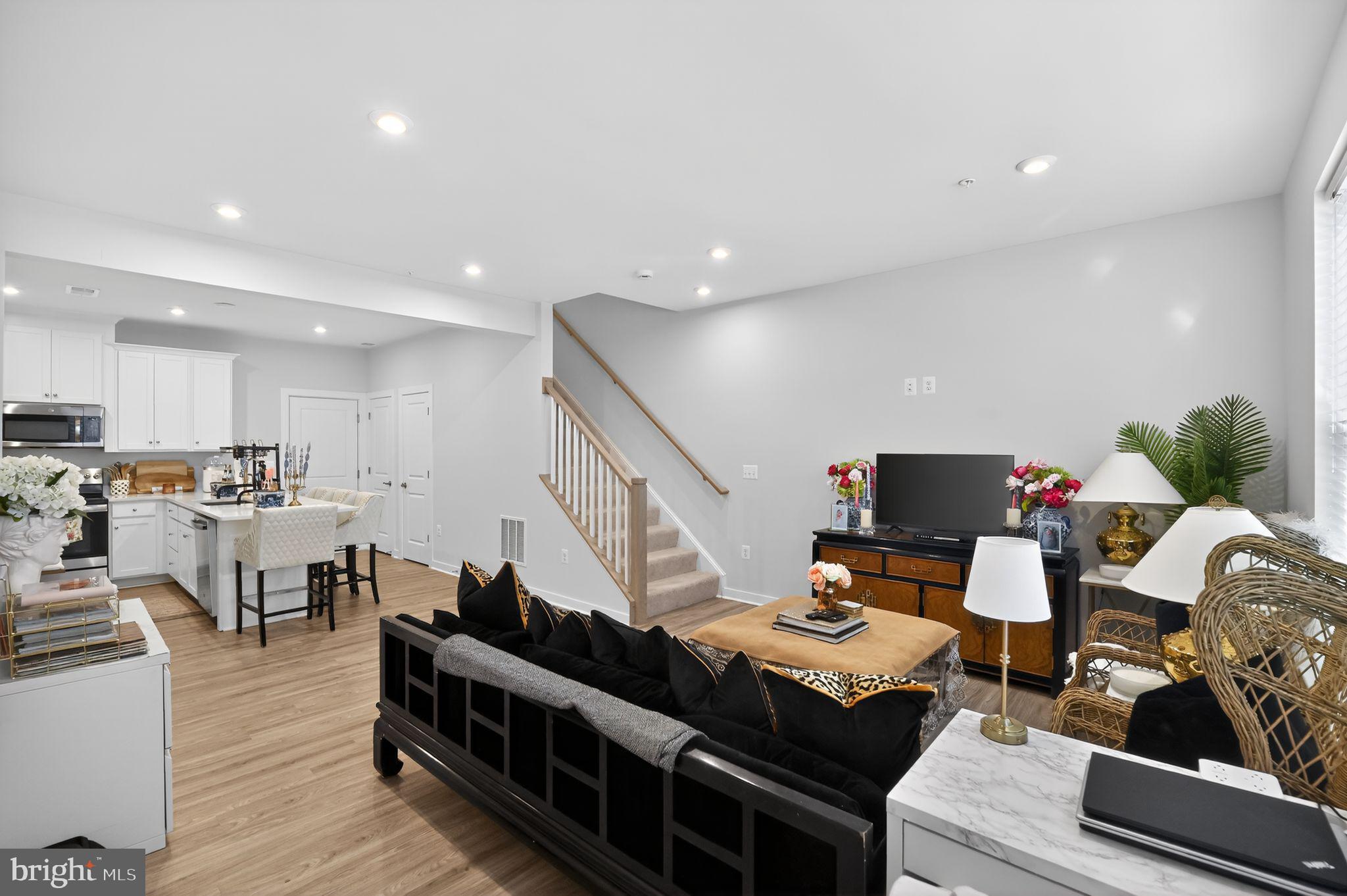 13574 Innovation Station Loop, Unit 19A Herndon, VA 20171 - Photo 5 of 28