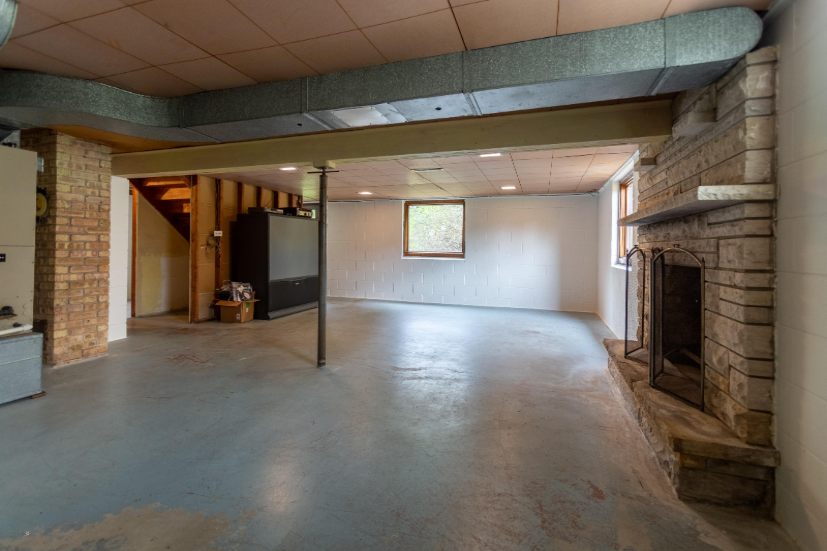 405 South Park Road Benton Harbor, MI 49022 - Photo 14 of 32 405 S Park Rd-24