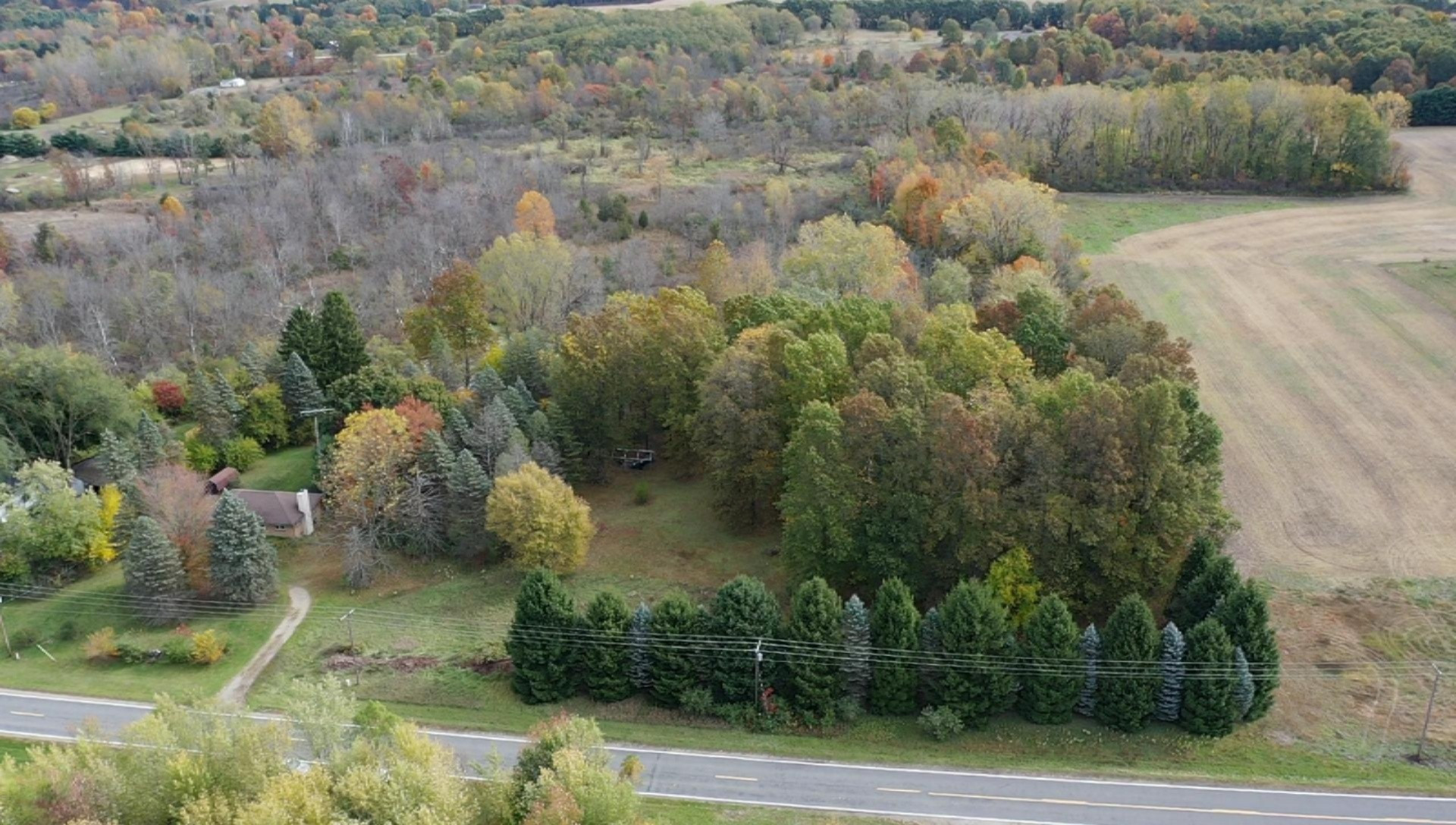 405 South Park Road Benton Harbor, MI 49022 - Photo 29 of 32 screen_5a45edd92406551d_1602949507794