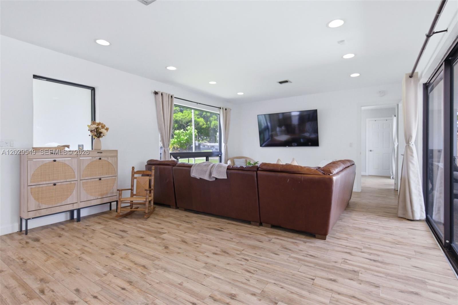 4407 West Park Road Hollywood, FL 33021 - Photo 22 of 65
