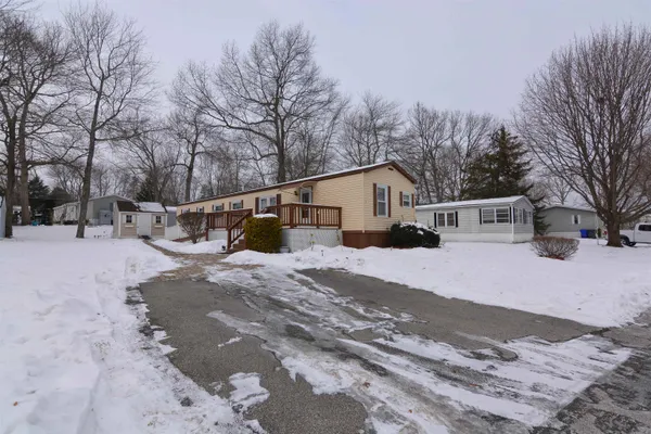 $249,900 | 11 Amy Lane, Hampstead, NH 03841