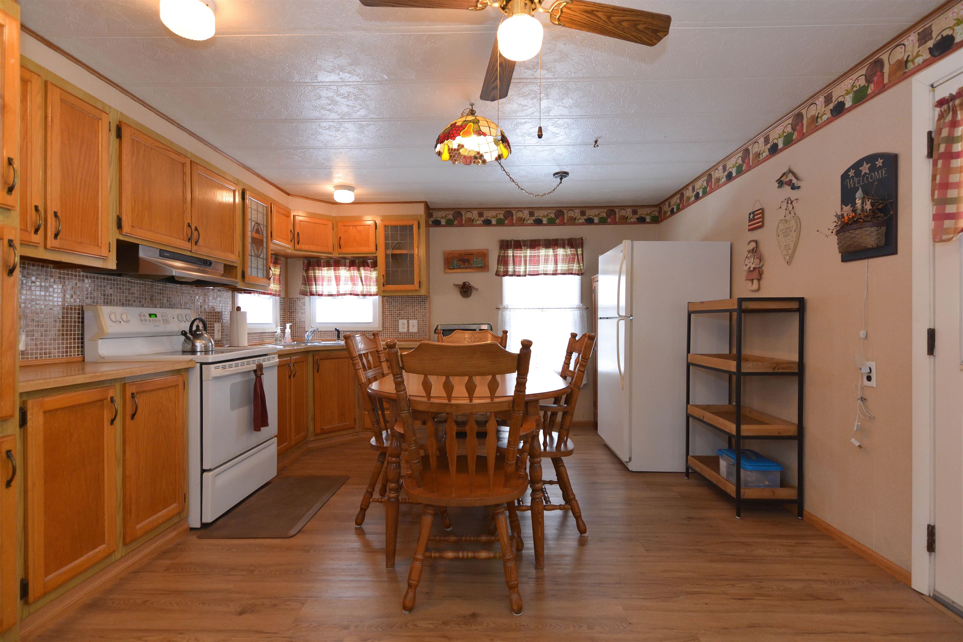 11 Amy Lane Hampstead, NH 03841 - Photo 3 of 18