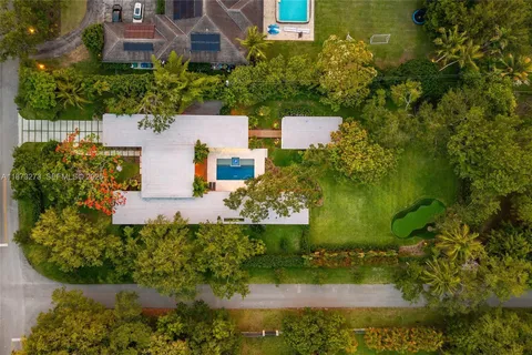 $6,500,000 | 12100 Southwest 79th Avenue, Pinecrest, FL 33156