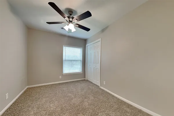 $2,050 | 9411 Bayou Bluff Drive, Spring, TX 77379