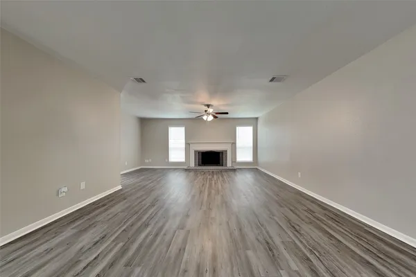 $2,050 | 9411 Bayou Bluff Drive, Spring, TX 77379