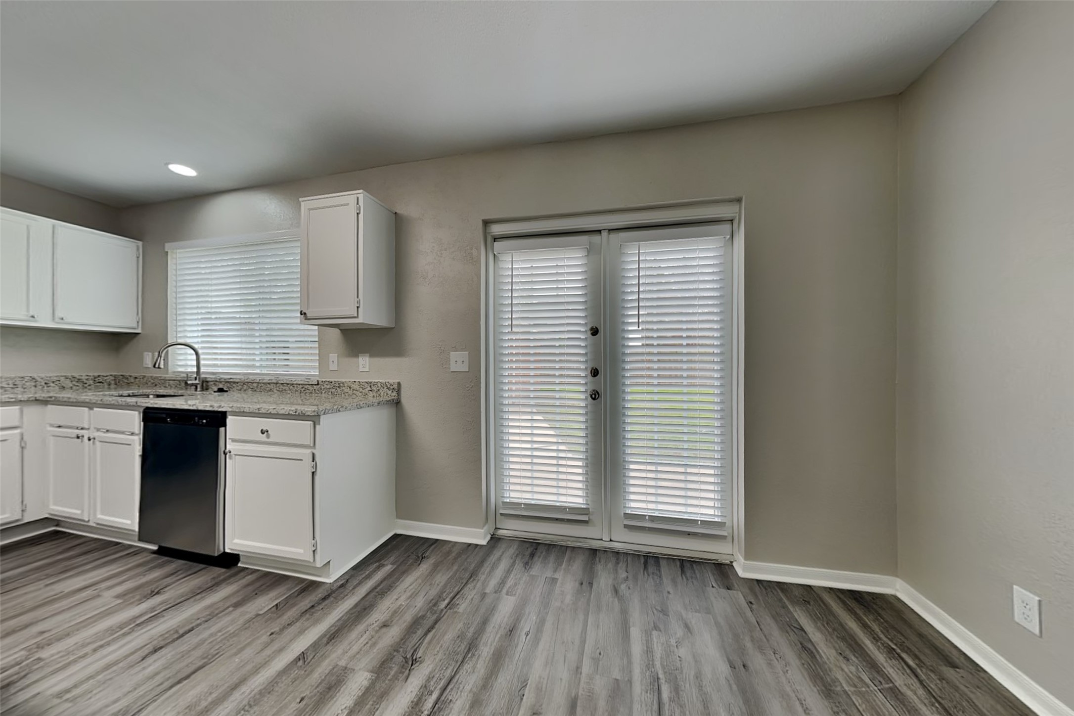 9411 Bayou Bluff Drive Spring, TX 77379 - Photo 7 of 21