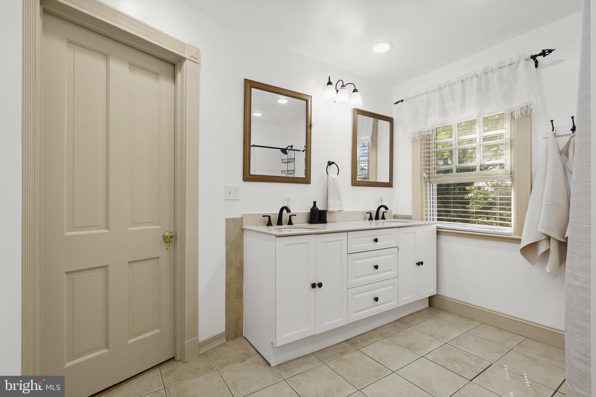 4130 Westview Road Baltimore, MD 21218 - Photo 28 of 45 Bath