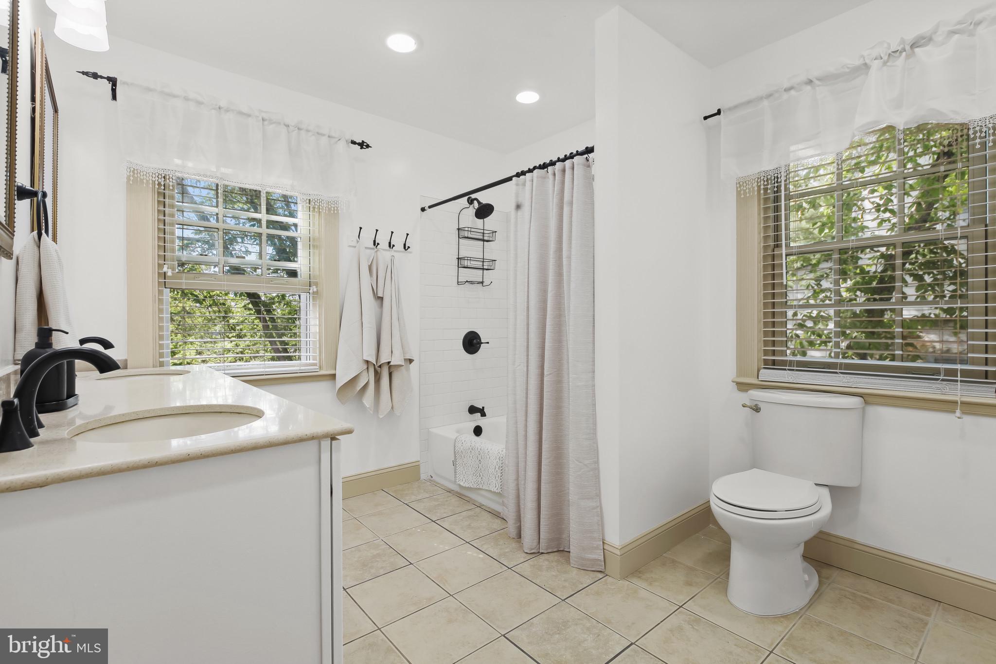 4130 Westview Road Baltimore, MD 21218 - Photo 29 of 45 Bath