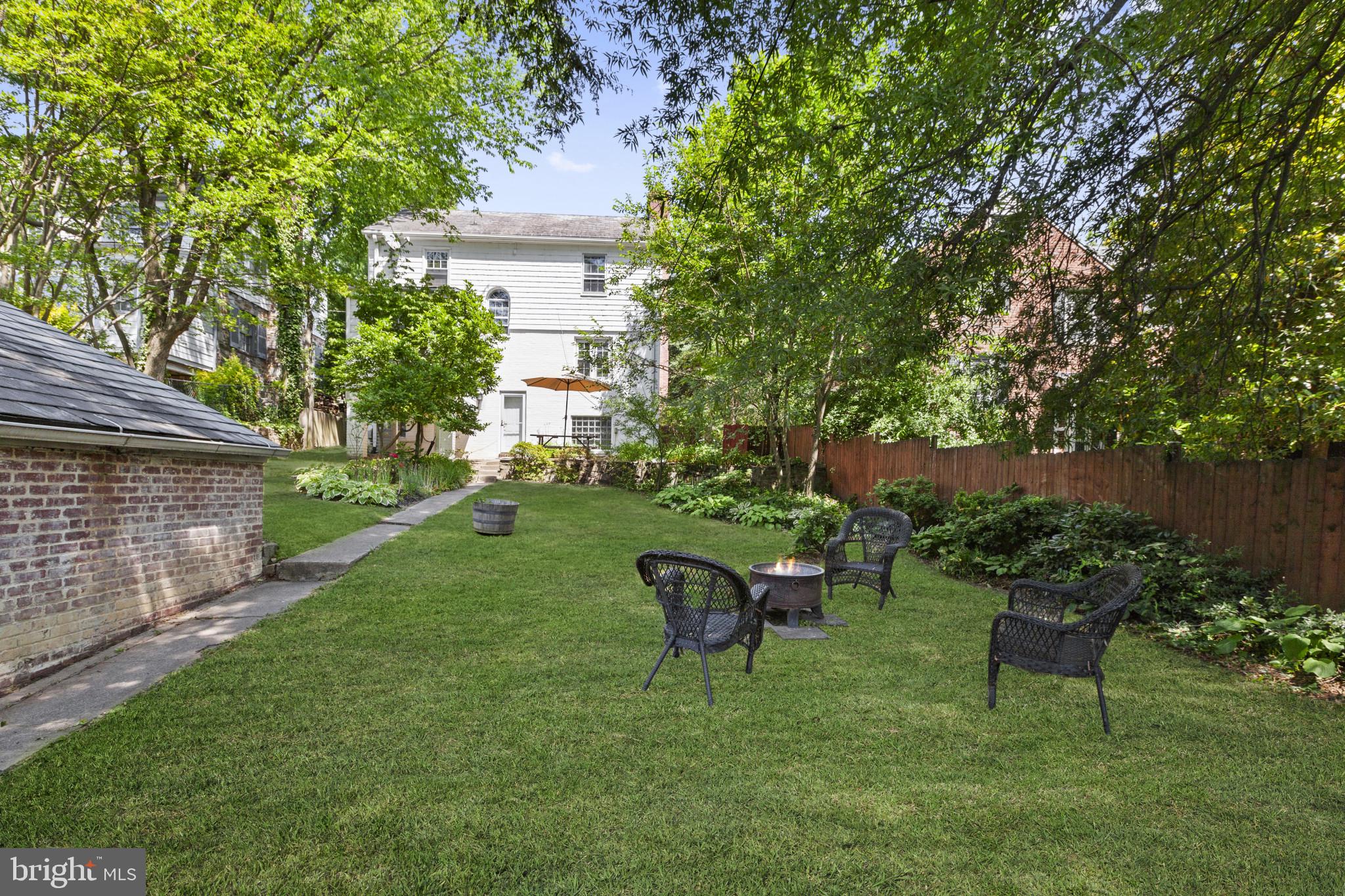 4130 Westview Road Baltimore, MD 21218 - Photo 34 of 45 Landscaped Grounds