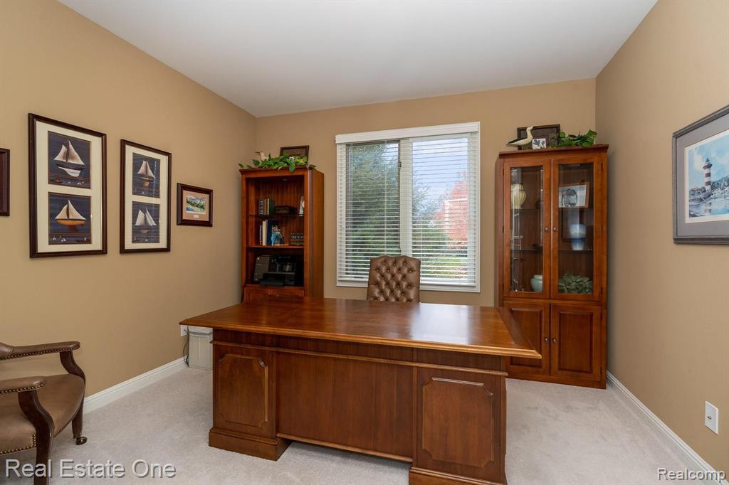 1577 Serene Court Rochester Hills, MI 48306 - Photo 10 of 38
