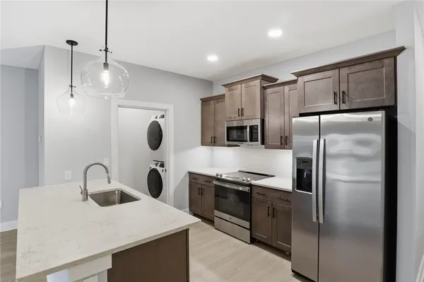 $2,120 | 1195 Marina Parkway, Macedon, NY 14502