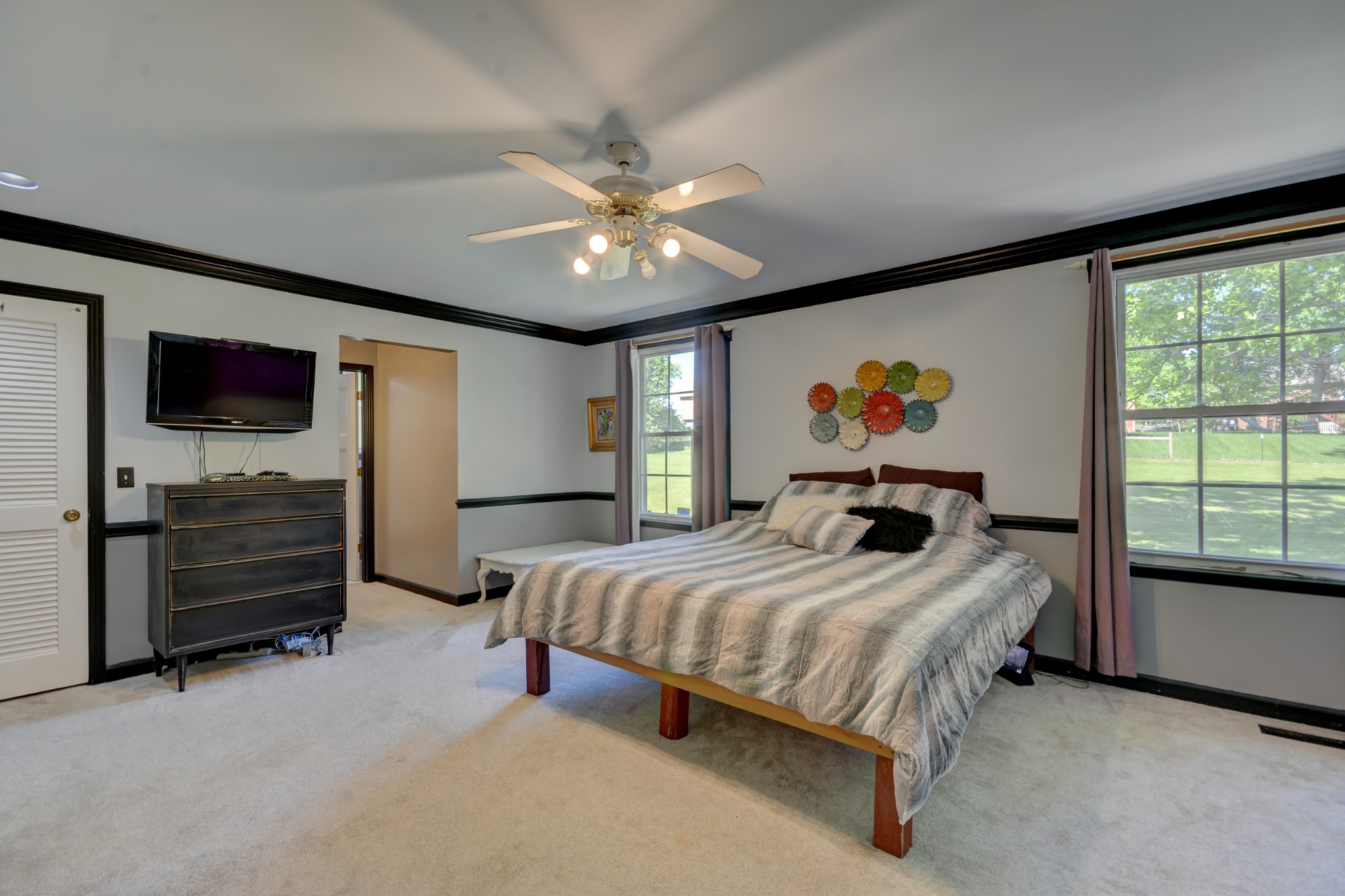 463 Walton Ferry Road Hendersonville, TN 37075 - Photo 19 of 37 a bedroom with a bed and furniture