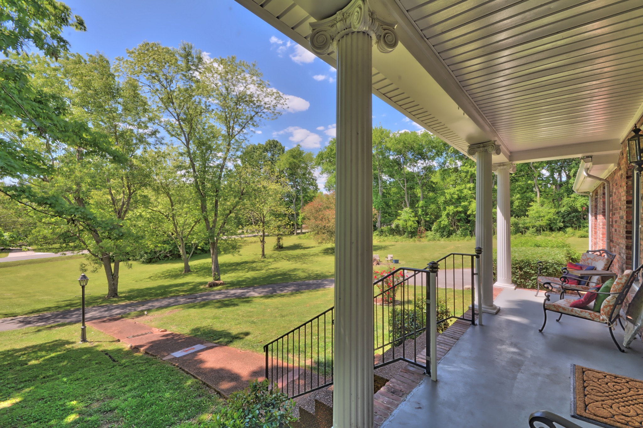 463 Walton Ferry Road Hendersonville, TN 37075 - Photo 6 of 37 a view of a house with backyard from a patio