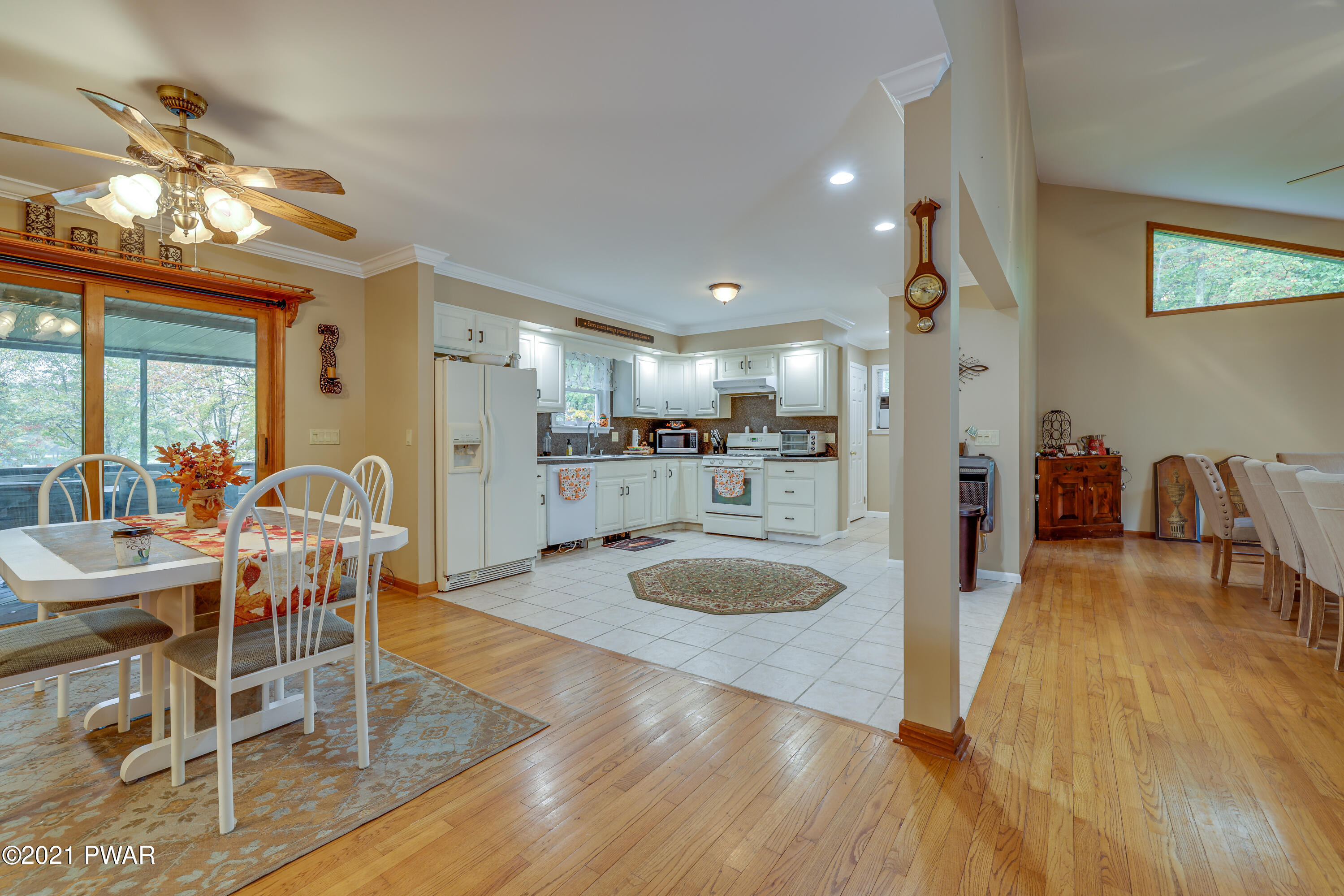 164 Boulder Road Lake Ariel, PA 18436 - Photo 6 of 37 Main Living Area