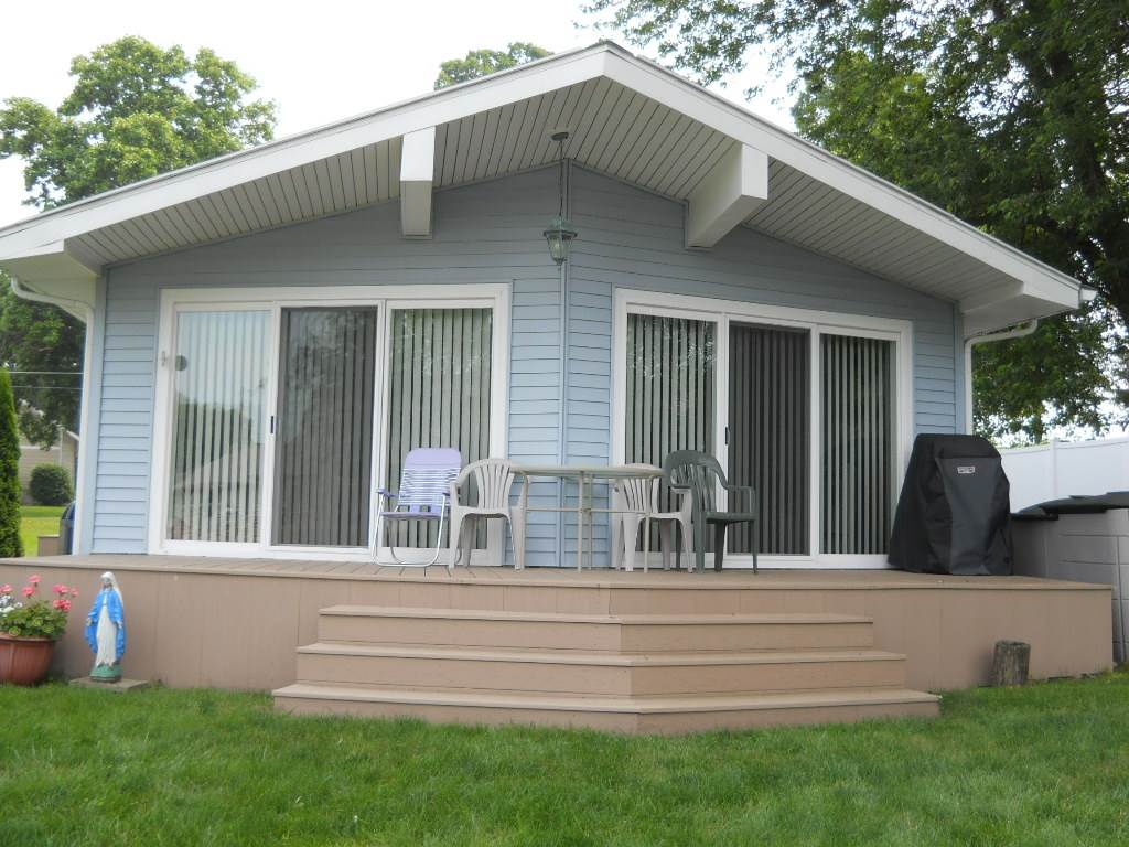 8028 East North Road Syracuse, IN 46567 - Photo 1 of 24 Gallery Image 1