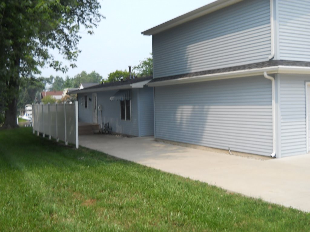 8028 East North Road Syracuse, IN 46567 - Photo 4 of 24 Gallery Image 4
