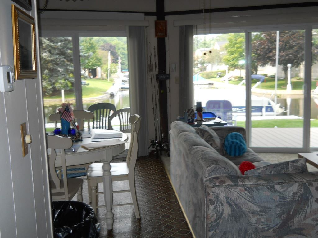 8028 East North Road Syracuse, IN 46567 - Photo 10 of 24 Gallery Image 10
