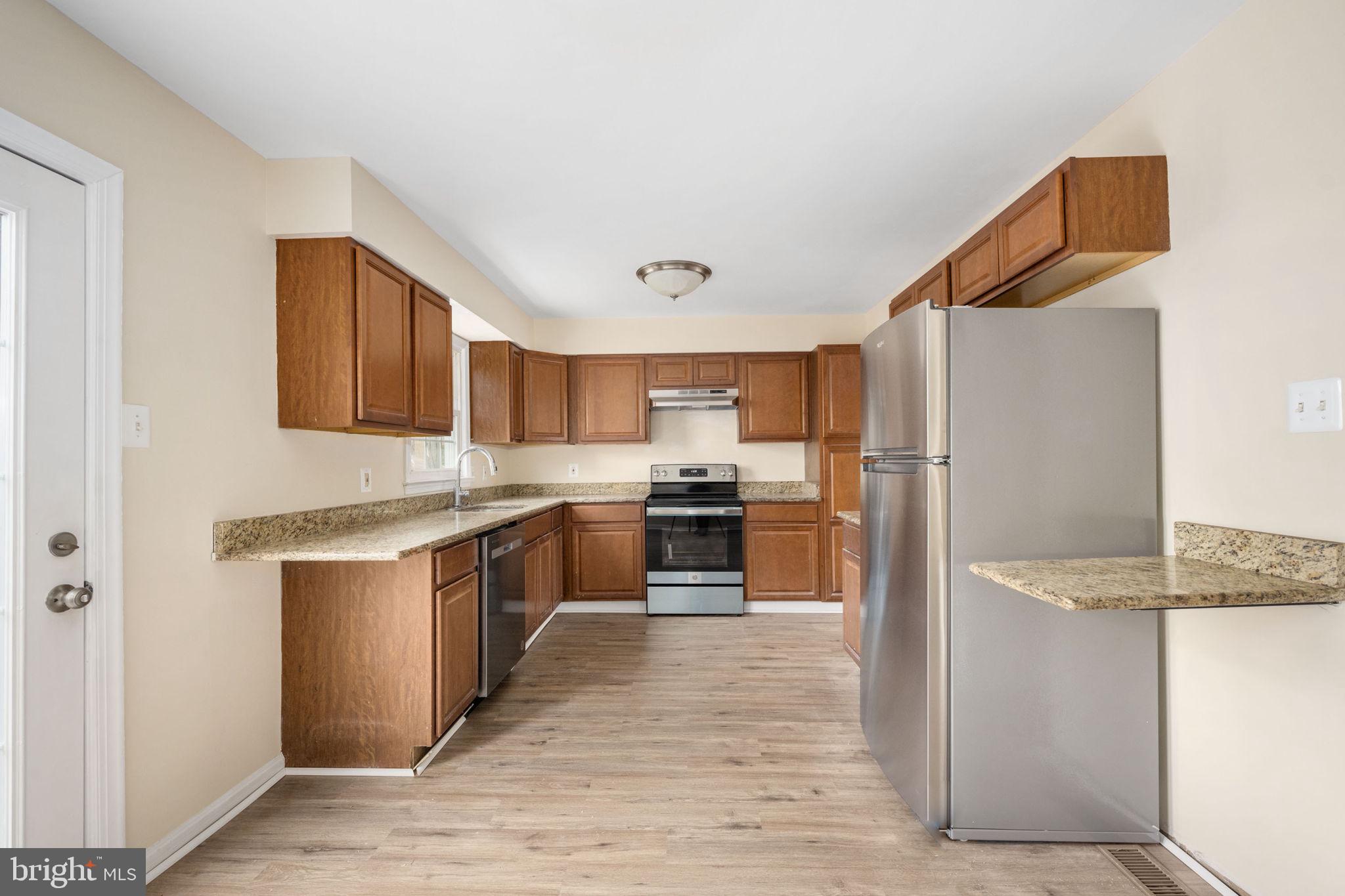 2940 Seminole Road Woodbridge, VA 22192 - Photo 8 of 22 Kitchen