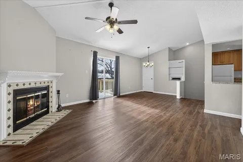 $195,000 | 9117 North Swan Circle, St. Louis, MO 63144