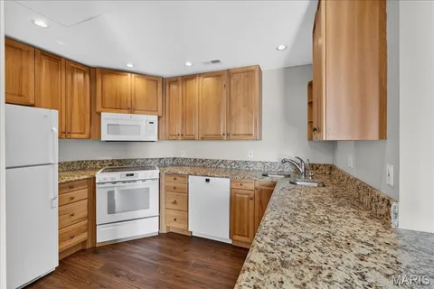 $195,000 | 9117 North Swan Circle, St. Louis, MO 63144