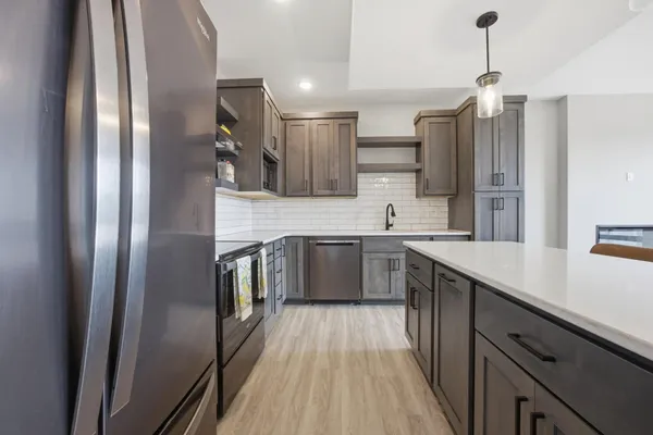 $319,900 | 360 32nd Avenue West, Unit 611, West Fargo, ND 58078