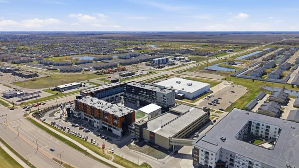 $319,900 | 360 32nd Avenue West, Unit 611, West Fargo, ND 58078