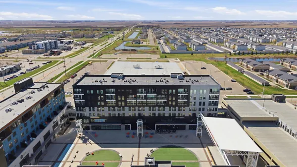 $319,900 | 360 32nd Avenue West, Unit 611, West Fargo, ND 58078