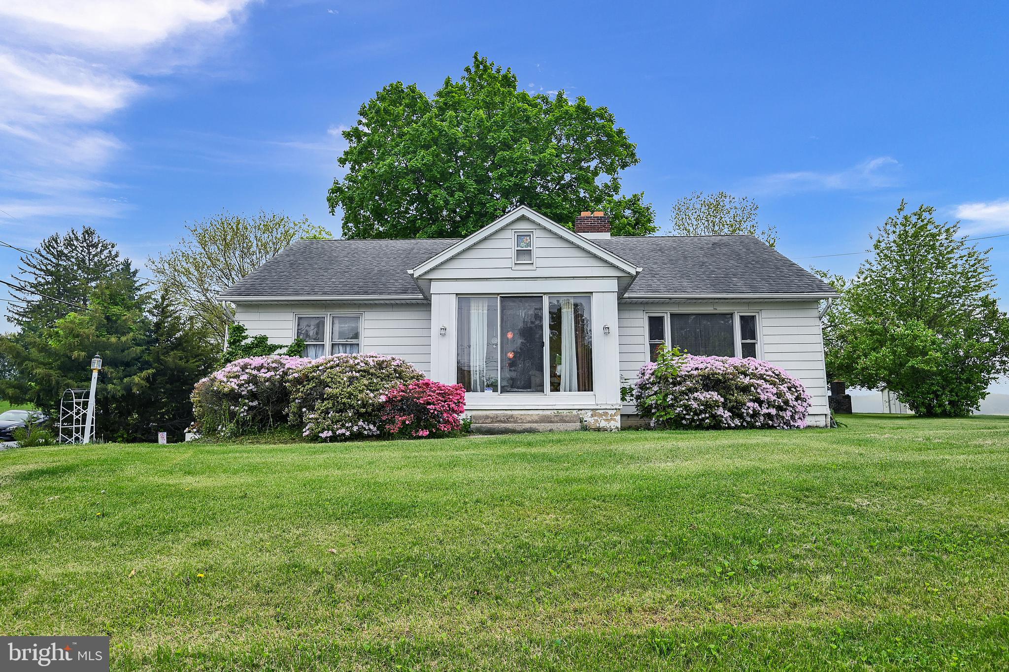 6 South Grant Road Thomasville, PA 17364 - Photo 1 of 38 Gallery Image 1