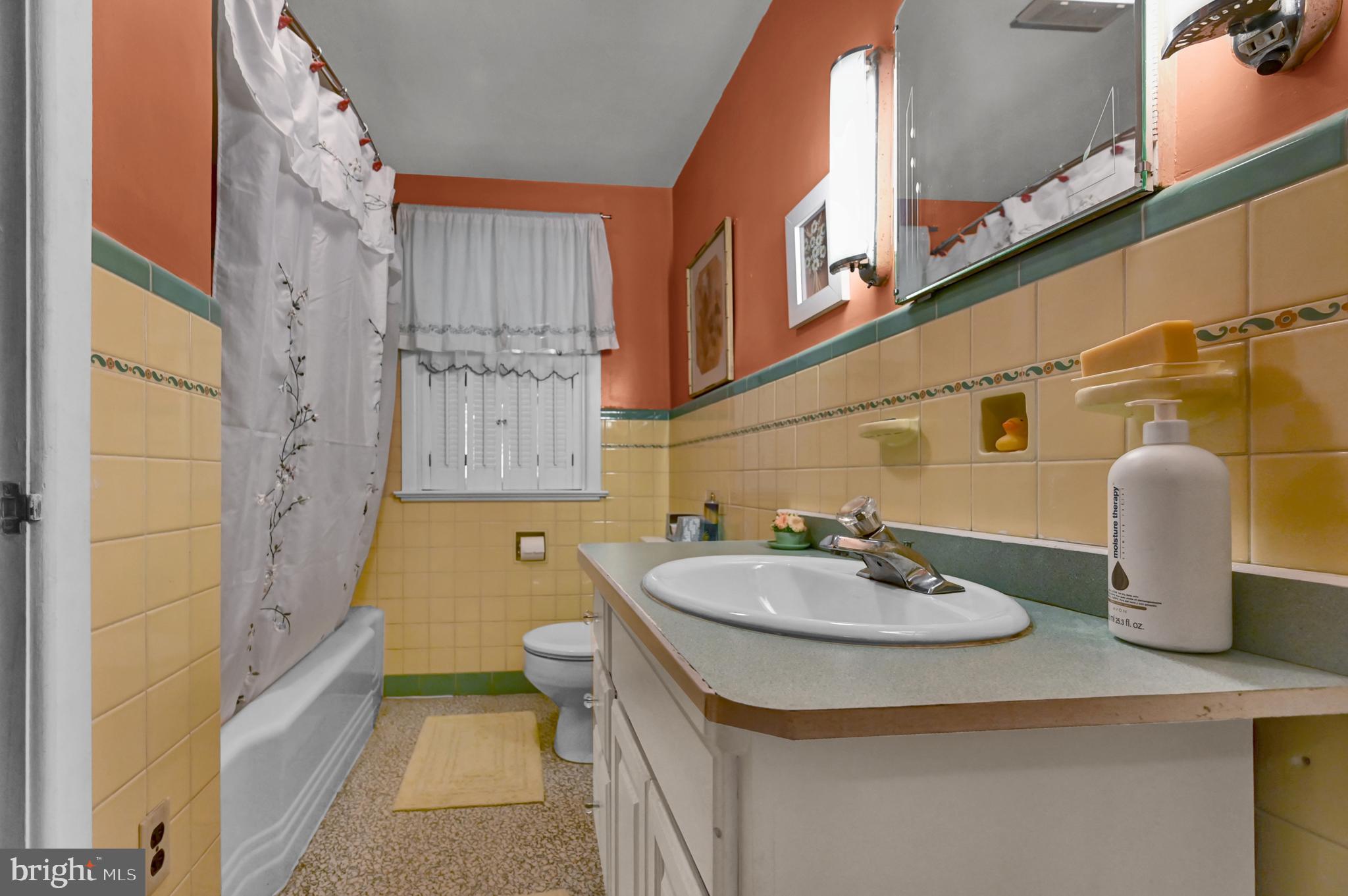 6 South Grant Road Thomasville, PA 17364 - Photo 15 of 38 Gallery Image 15