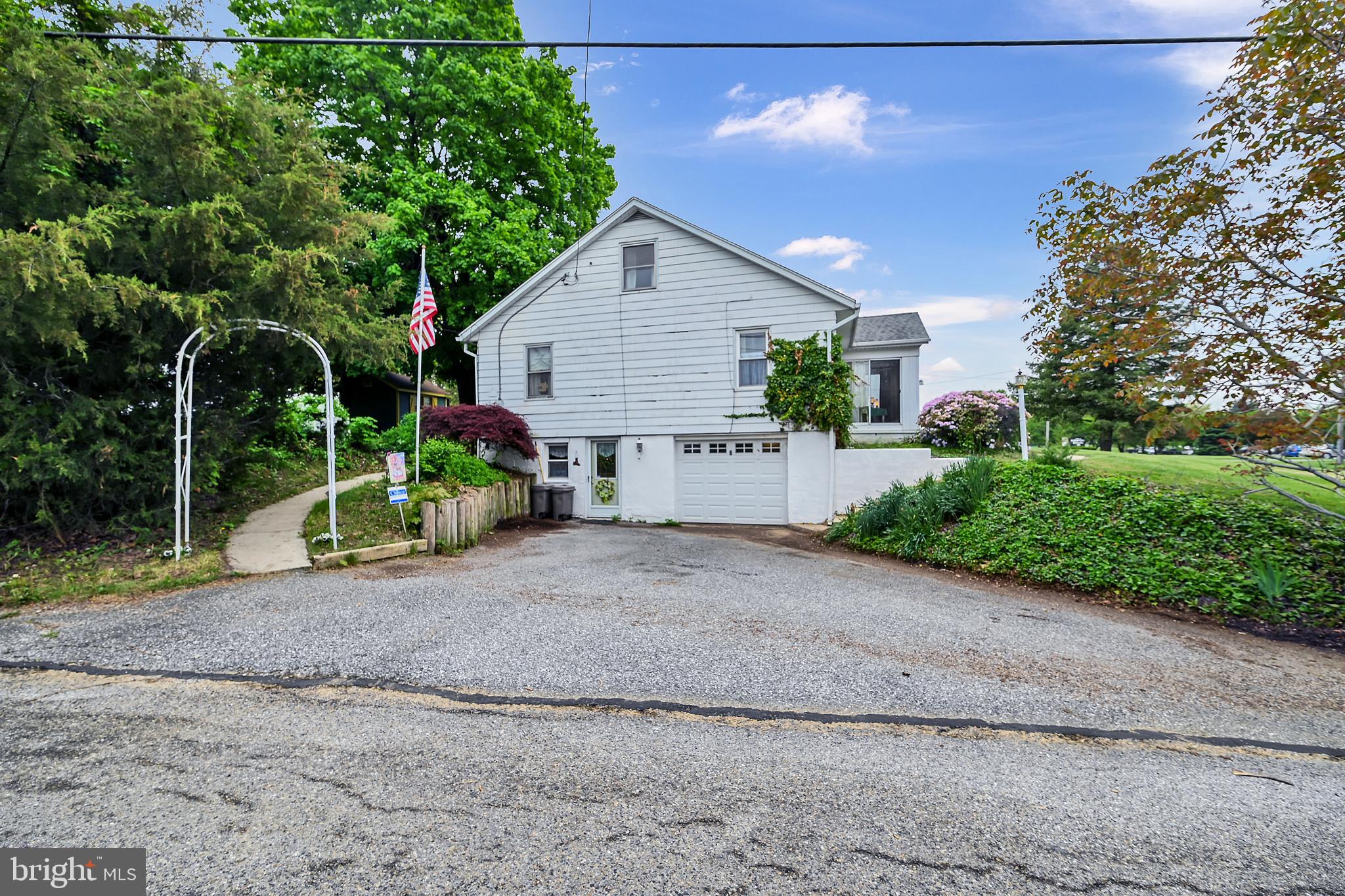 6 South Grant Road Thomasville, PA 17364 - Photo 4 of 38 Gallery Image 4