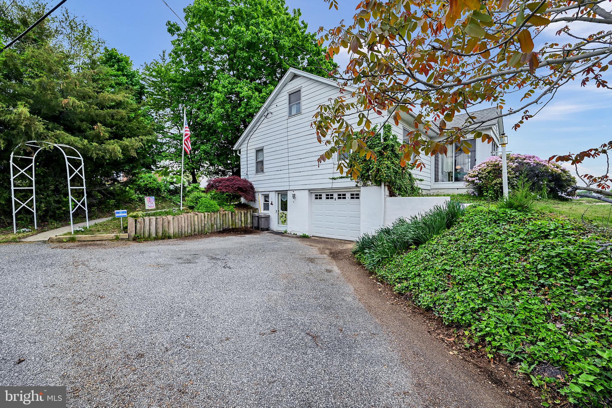 6 South Grant Road Thomasville, PA 17364 - Photo 5 of 38 Gallery Image 5