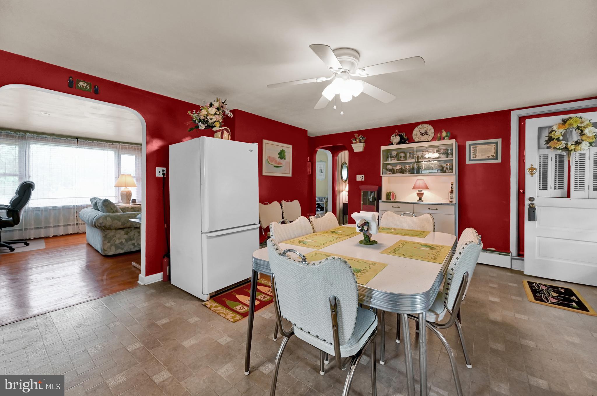 6 South Grant Road Thomasville, PA 17364 - Photo 8 of 38 Gallery Image 8