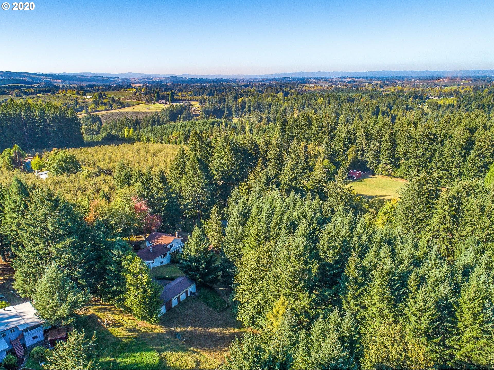 18740 Southwest Seiffert Road Sherwood, OR 97140 - Photo 29 of 32 a view of a city