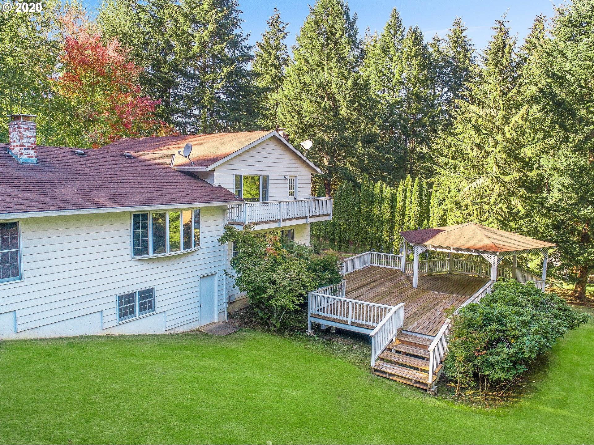 18740 Southwest Seiffert Road Sherwood, OR 97140 - Photo 31 of 32 a front view of a house with garden