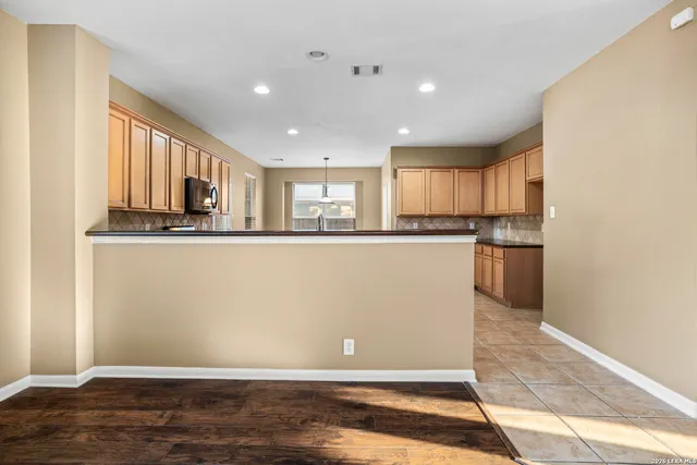 $2,800 | 26030 Indian, San Antonio, TX 78260