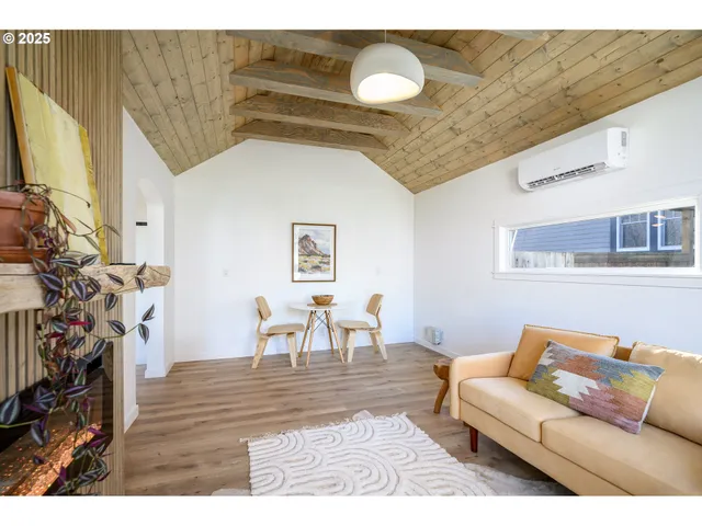 $475,000 | 326 Northeast 8th Street, McMinnville, OR 97128