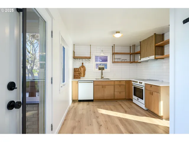 $475,000 | 326 Northeast 8th Street, McMinnville, OR 97128