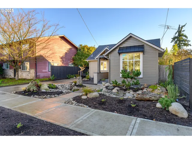 $475,000 | 326 Northeast 8th Street, McMinnville, OR 97128