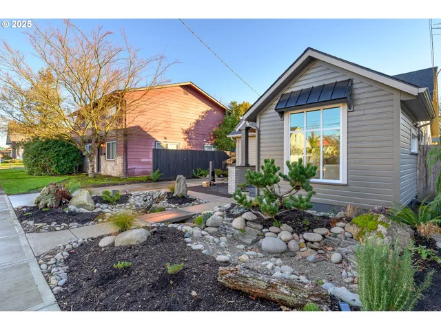 $475,000 | 326 Northeast 8th Street, McMinnville, OR 97128