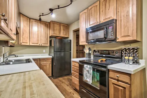 $699,000 | 2090 Chalet Road, Unit 24, Alpine Meadows, CA 96146