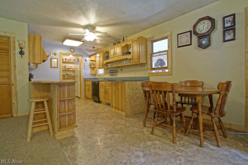 17691 Stocking Road Madison, OH 44057 - Photo 7 of 20